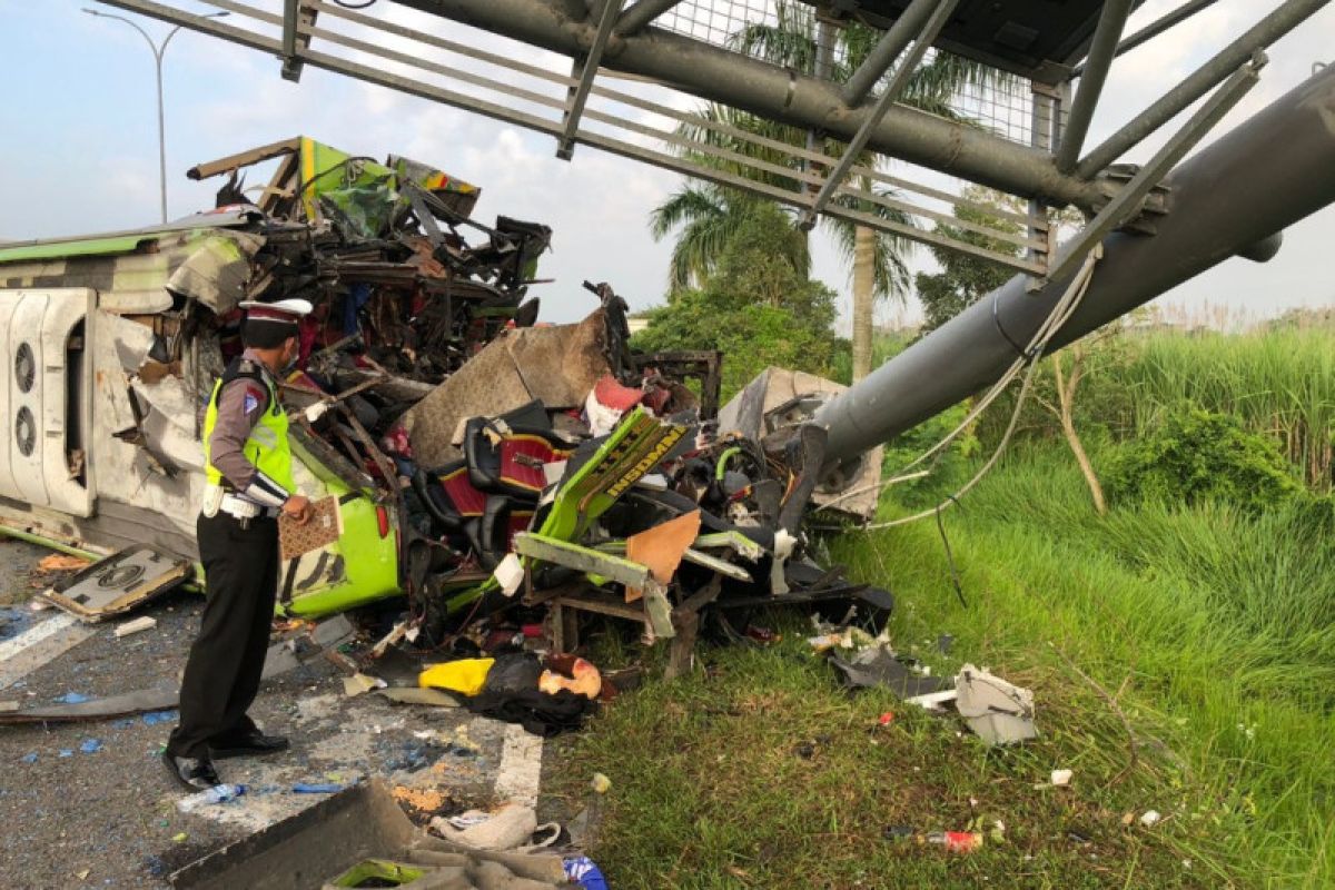 Polisi: Tak ada pengereman saat kecelakaan maut di Tol Sumo