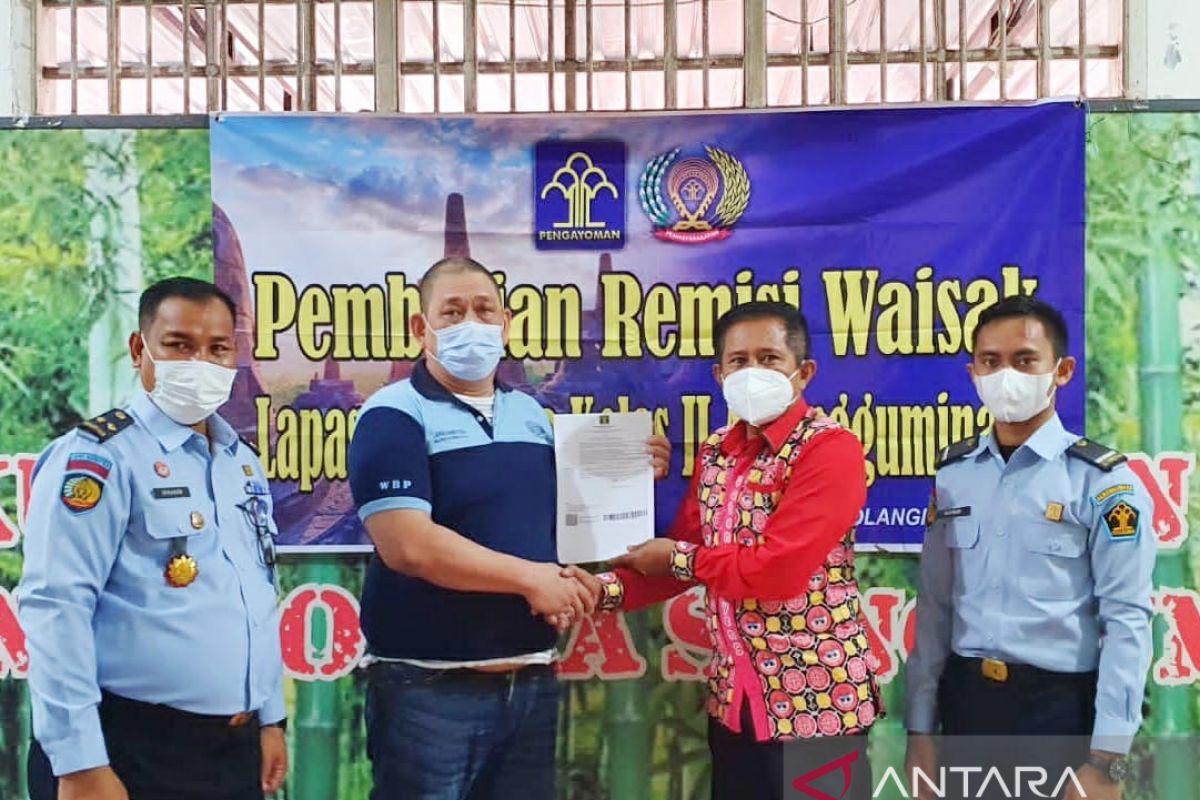 Empat WBP beragama Budha  di Sulsel terima remisi Waisak 2022