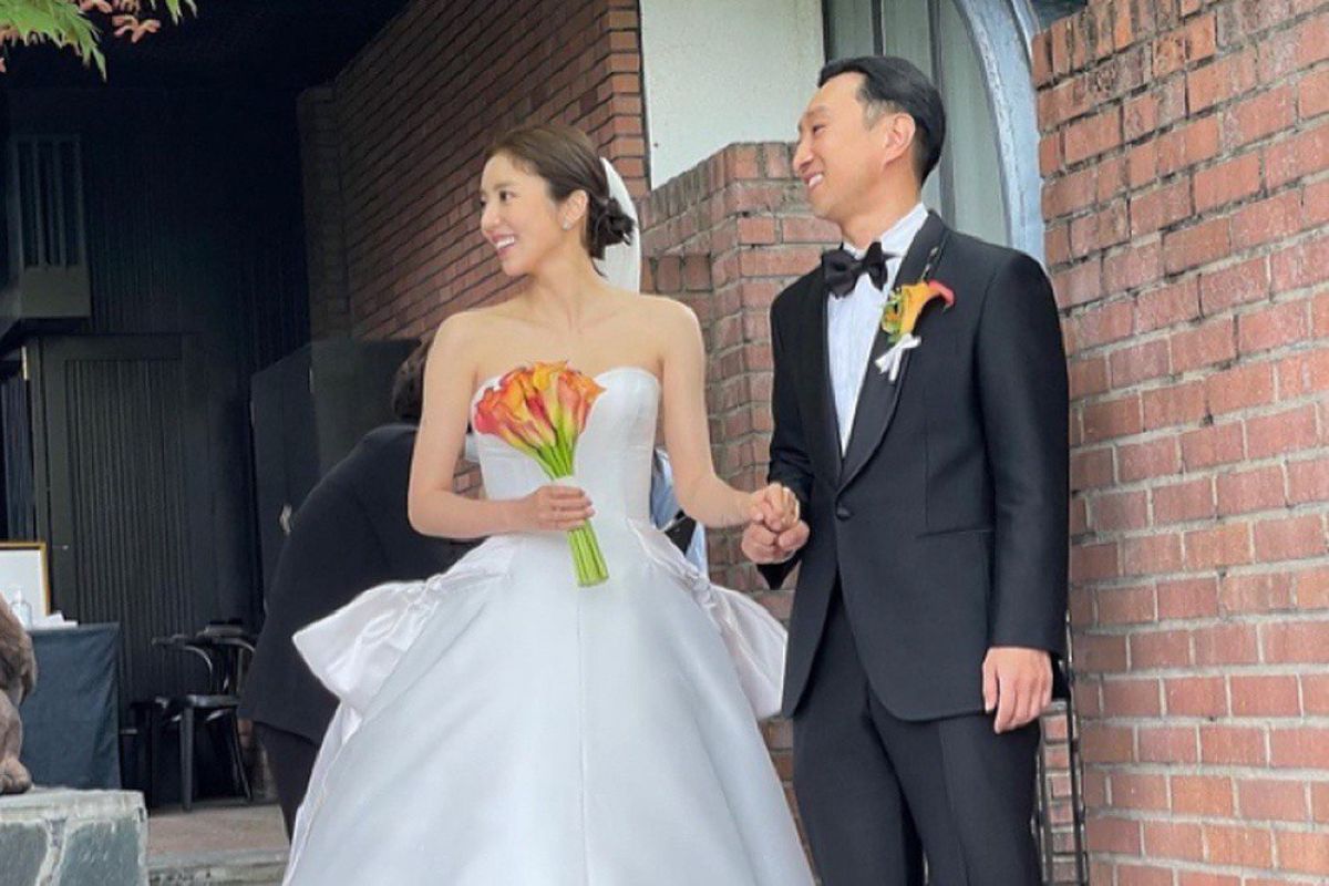 Agensi rilis foto pernikahan Son Dam Bi dan Lee Kyou Hyuk