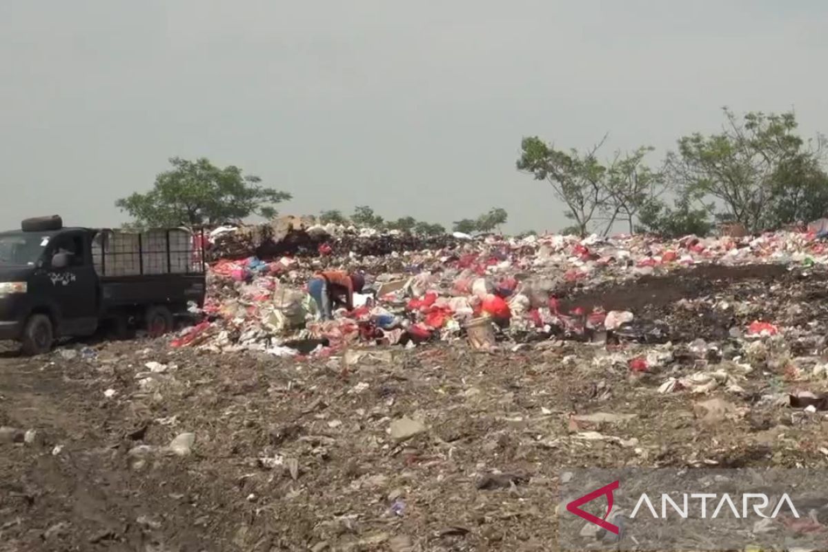 TPS ilegal di Pebayuran Bekasi direncanakan ditutup permanen