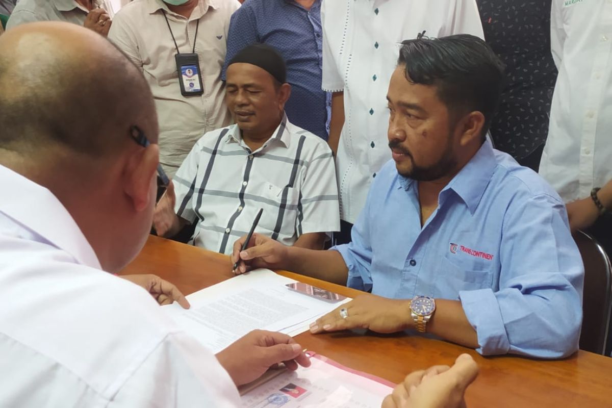 Ismail Rasyid daftarkan diri sebagai calon Ketua KADIN Aceh