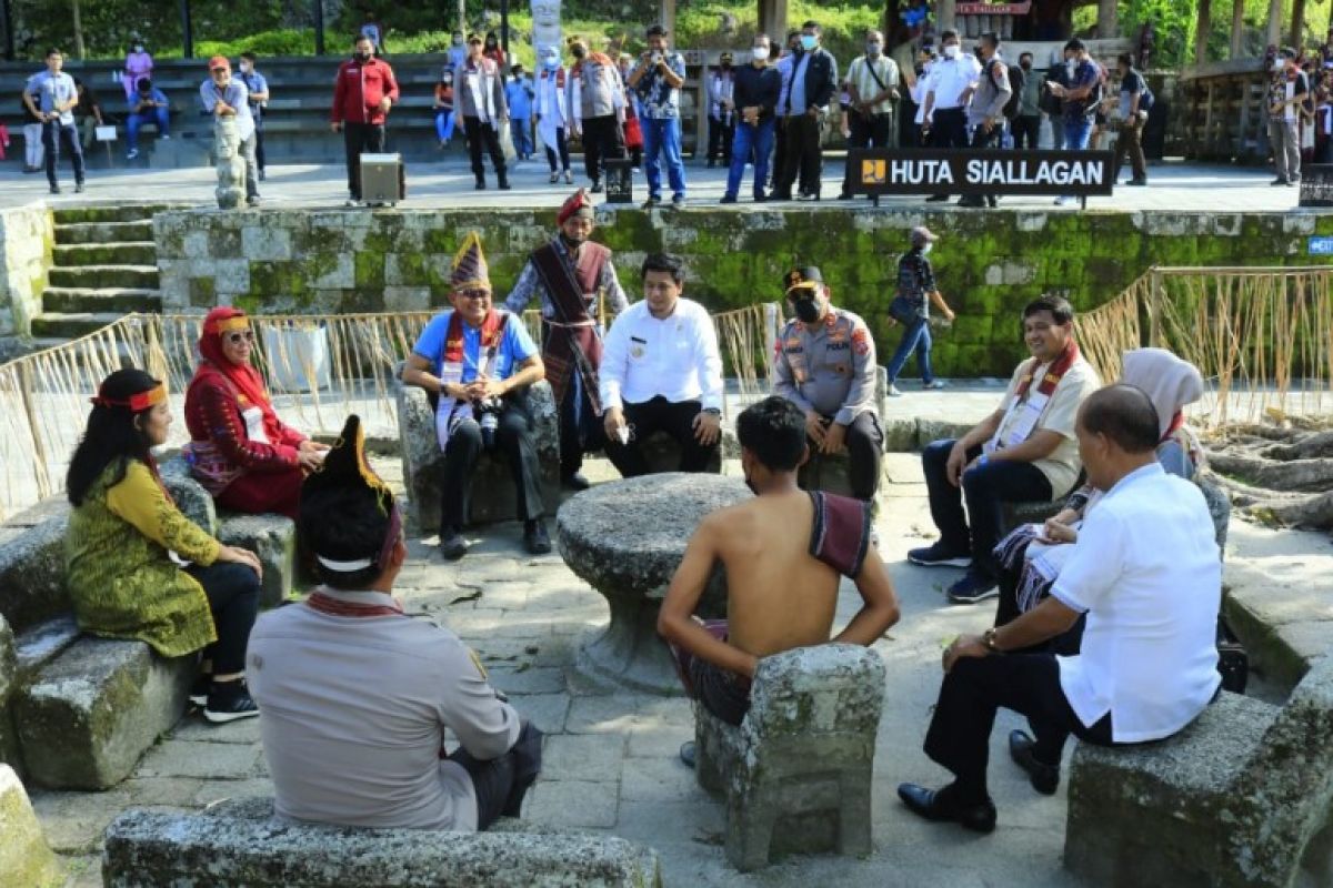 Kabaharkam Polri dan Kapoldasu kunjungan kerja di Kabupaten Samosir