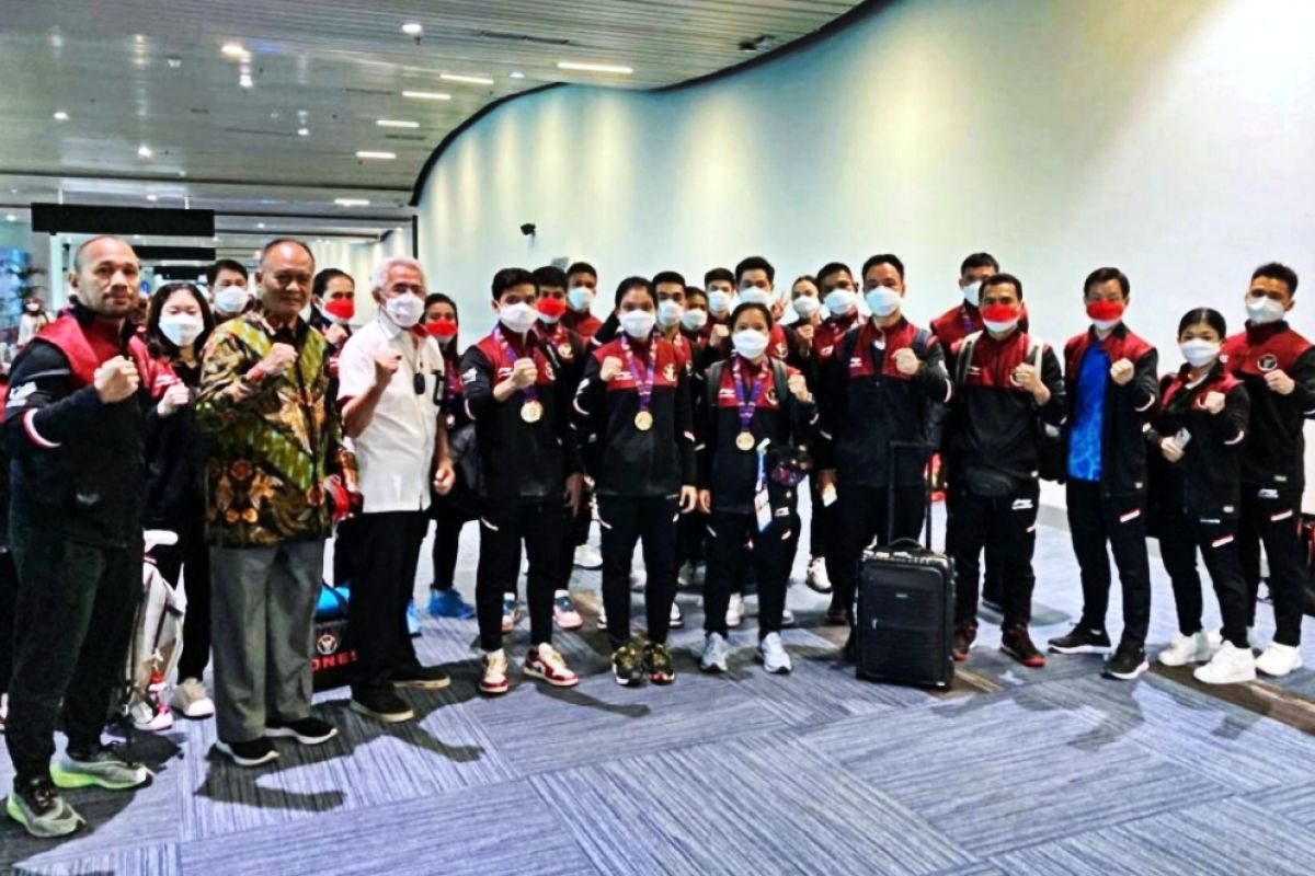 Atlet wushu dan triatlon Indonesia pulang ke Tanah Air