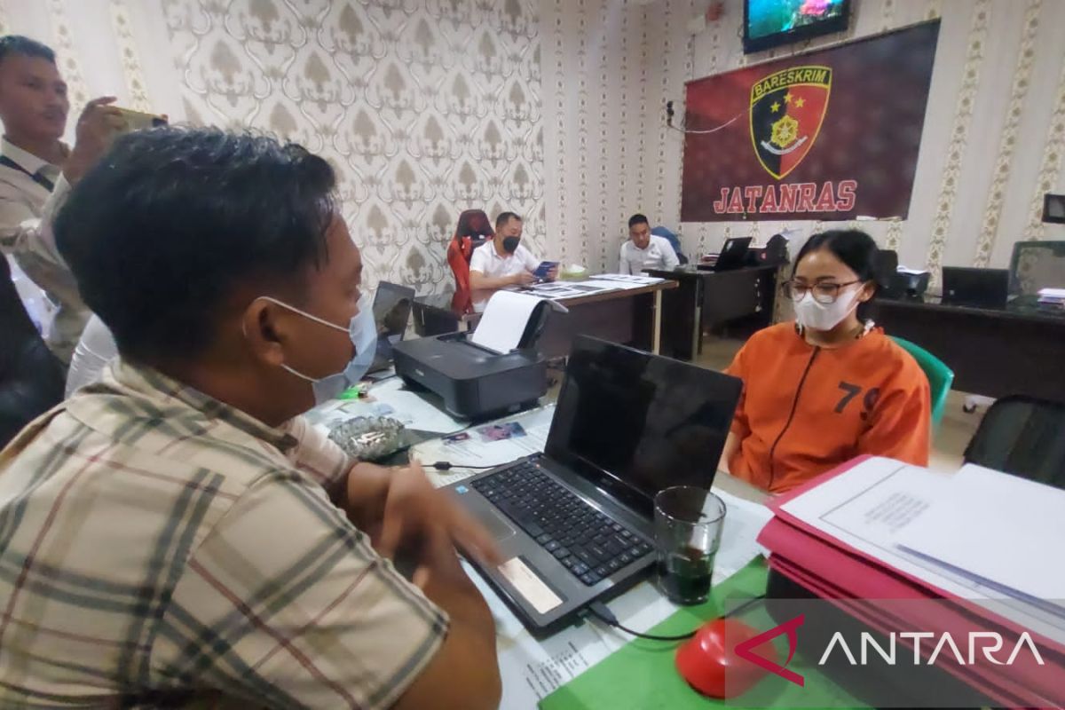 Polisi tangkap tersangka pelaku investasi bodong makanan olahan di Palembang