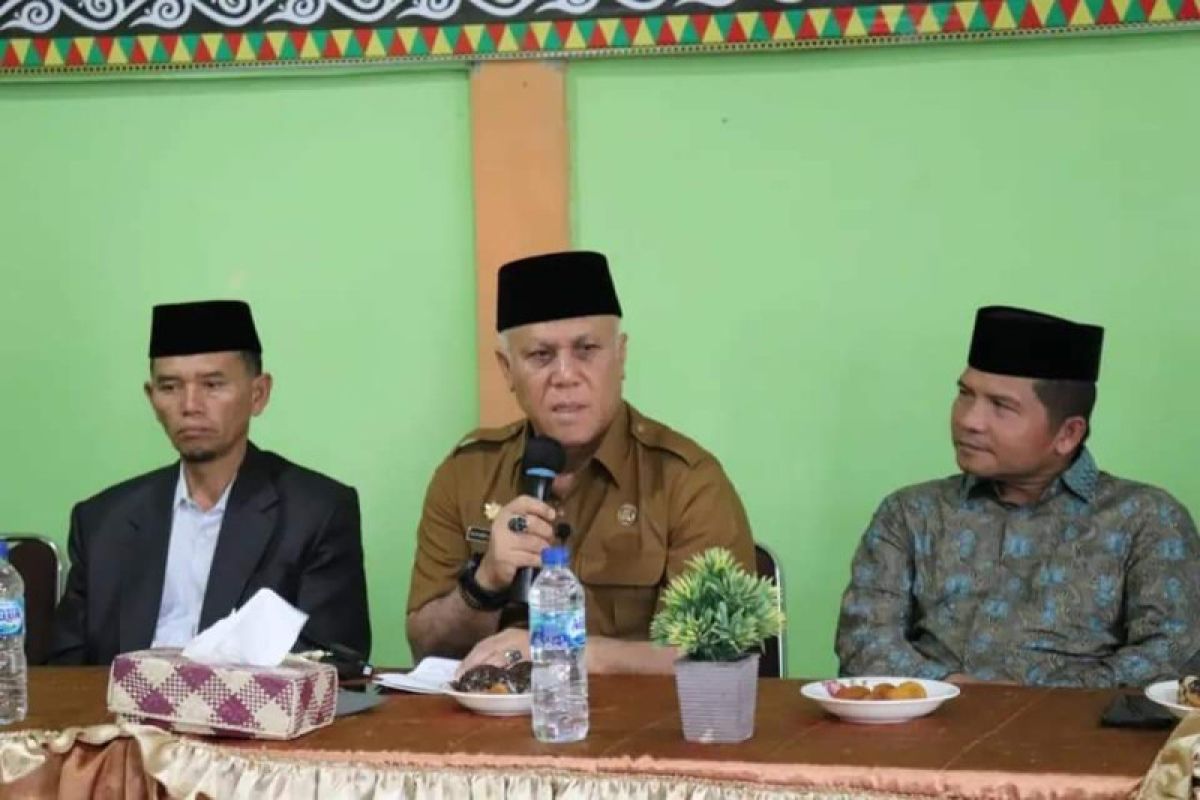 Menurut  Shabela pendekatan agama relevan untuk perlindungan satwa