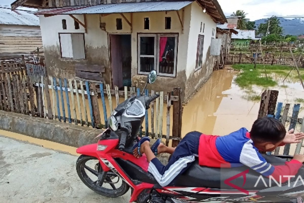 Bupati Parimo: Wilayah rawan banjir harus ditangani multisektor