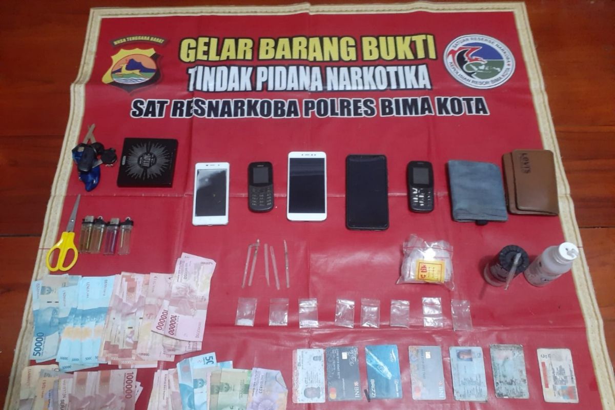 Asyik pesta sabu, tujuh warga Bima disergap polisi