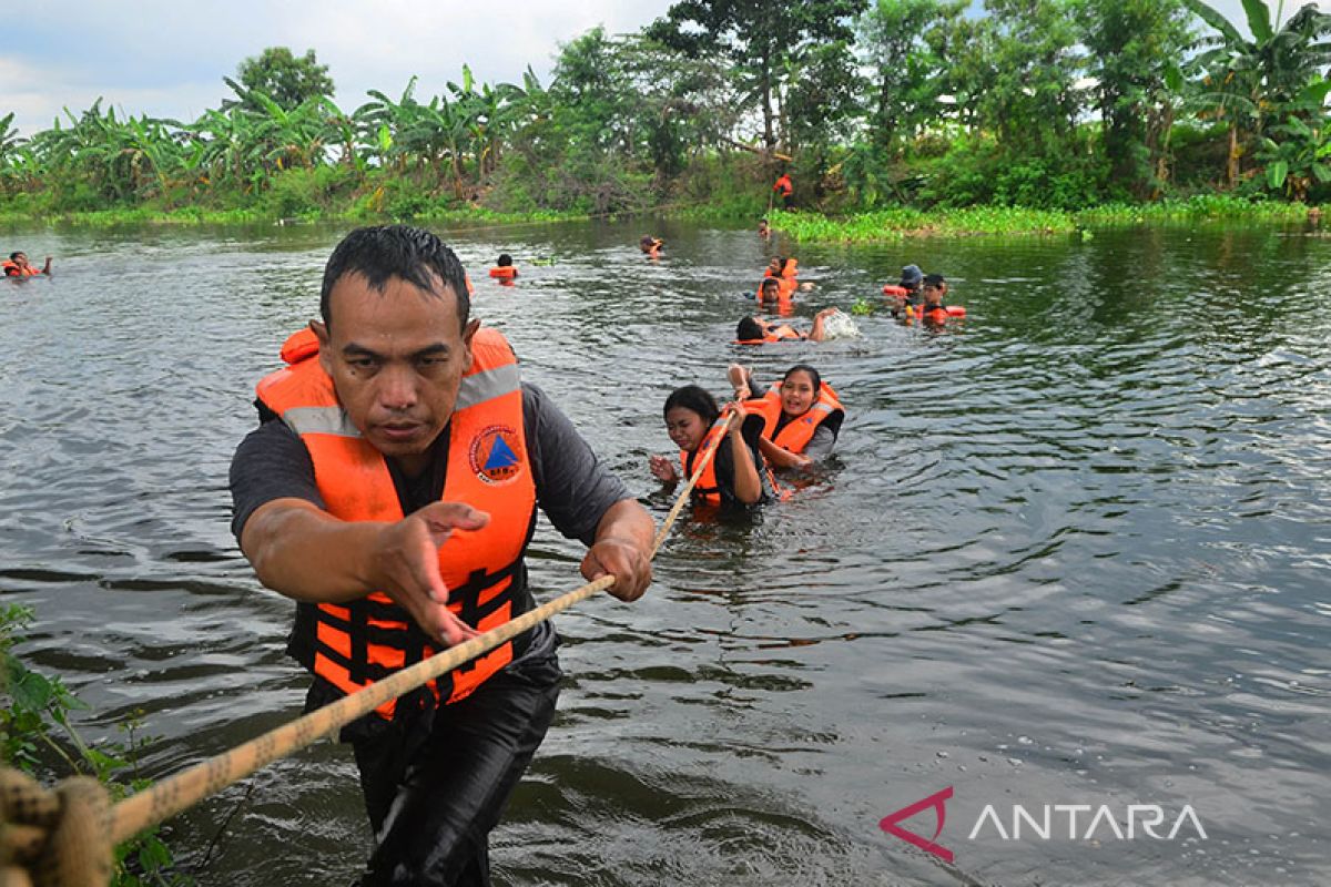 Memperkuat kesiapsiagaan bencana melalui penerapan SNI Kebencanaan