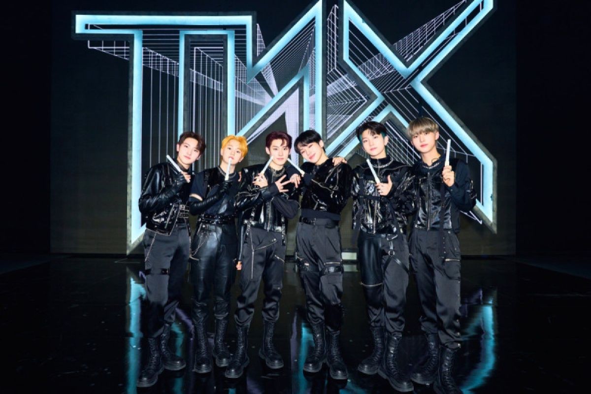 Grup besutan PSY debut dengan mini album 'Way Up'