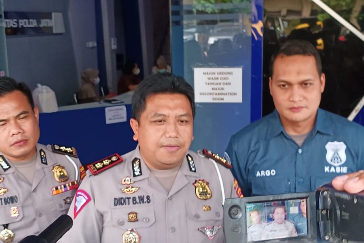 Polisi tetapkan sopir bus kecelakaan Tol "Sumo" sebagai tersangka