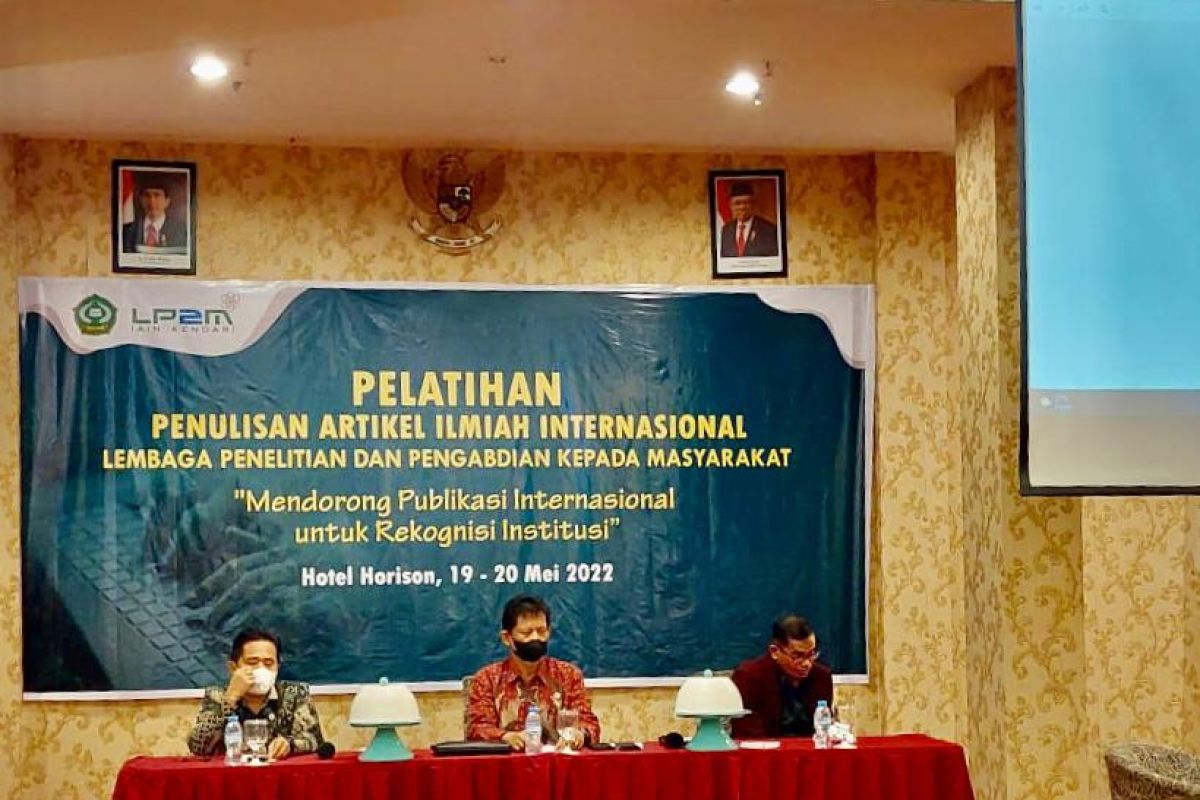 Naikkan Target Publikasi Internasional, IAIN Kendari Perkuat Kapasitas Penulisan Karya Ilmiah