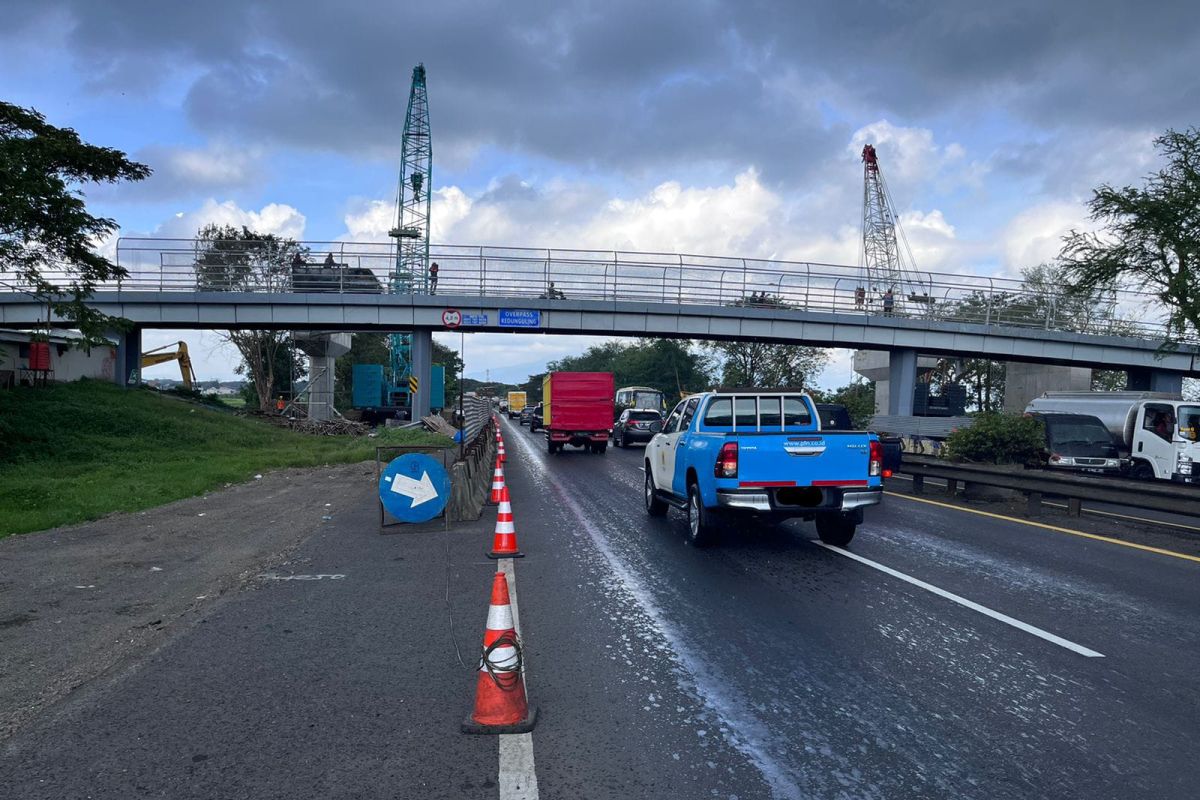 Tol Surabaya-Gempol lakukan buka tutup lajur imbas "erection girder"