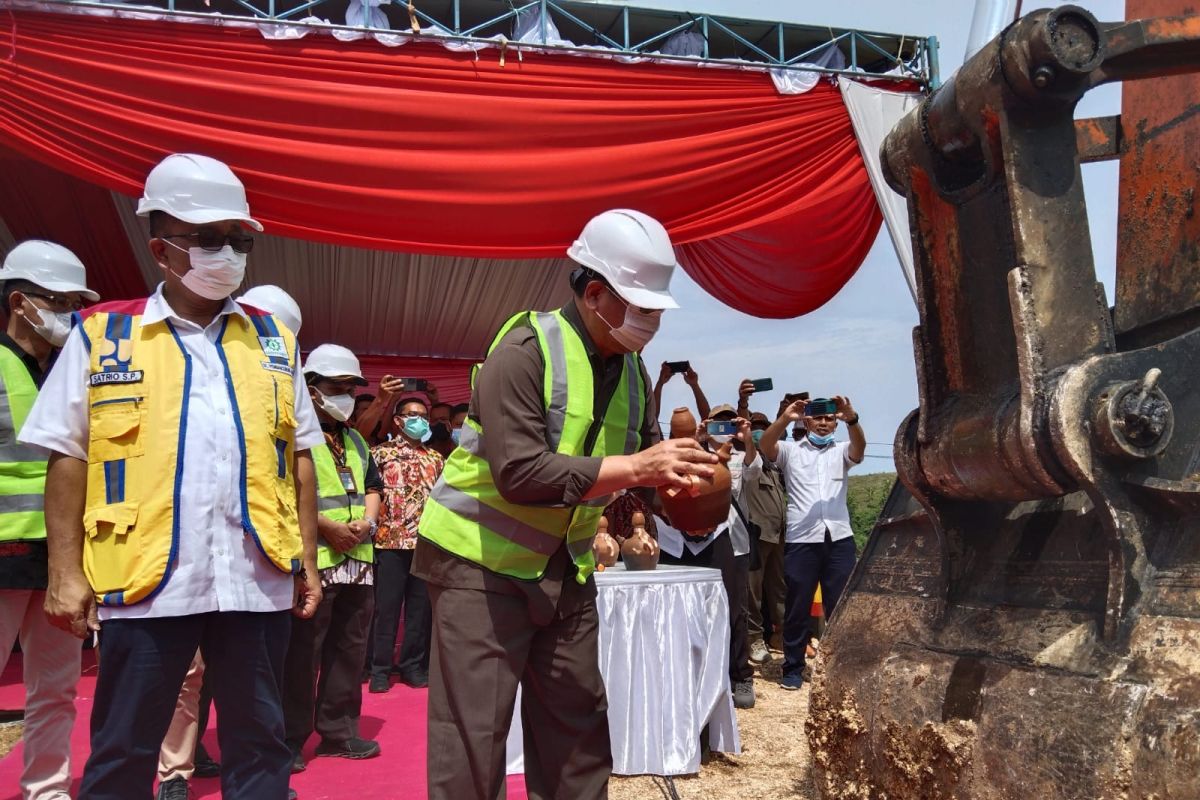 Pembangunan JLS di Tulungagung terealisasi 70 persen