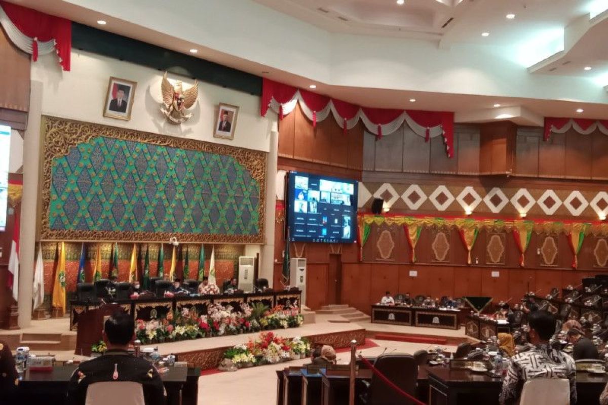 Plt Sekwan bungkam soal kabar lawatan Anggota DPRD Riau ke luar negeri