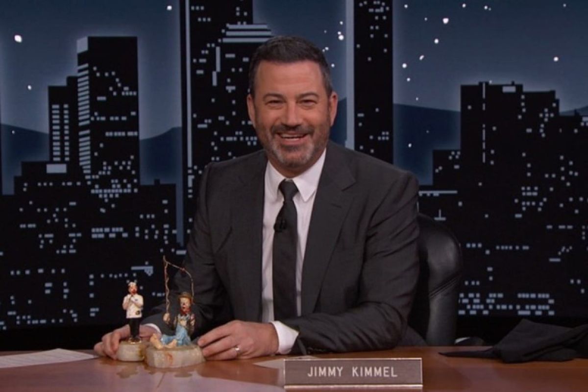 Jimmy Kimmel kembali positif COVID-19