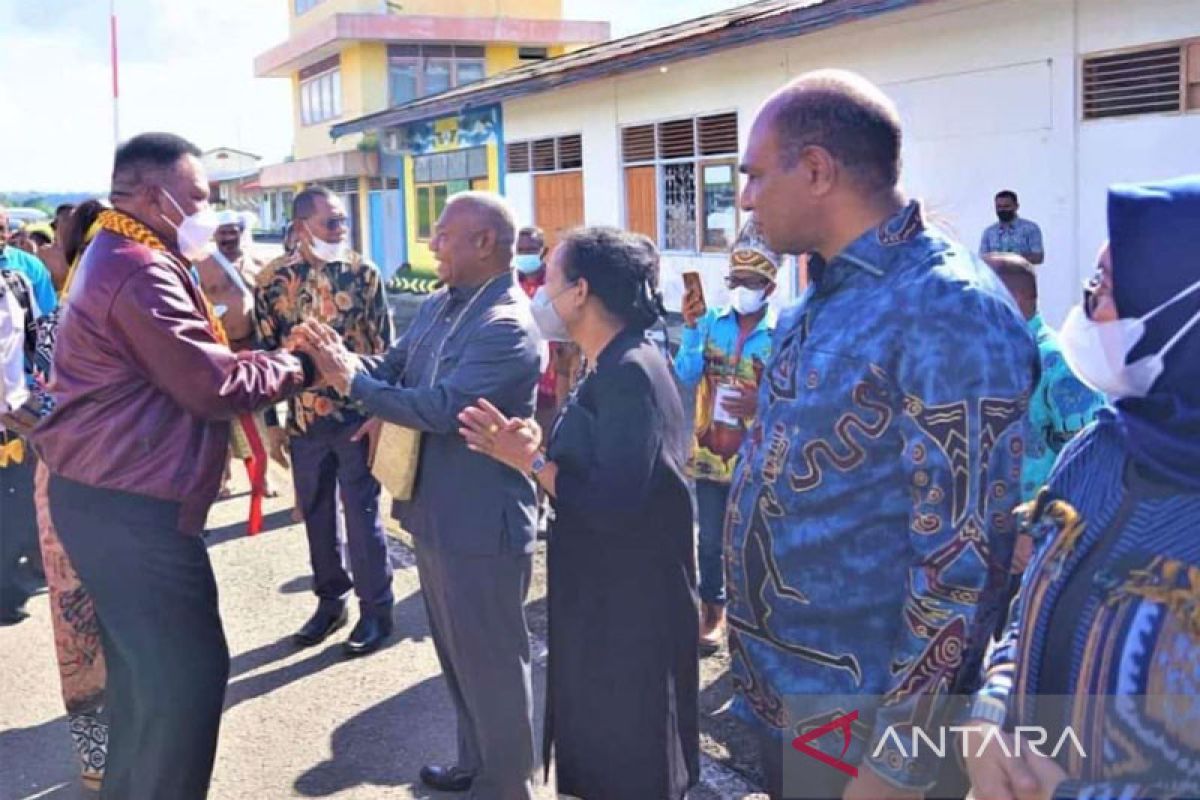 Paulus Waterpauw apresiasi sambutan masyarakat Papua Barat