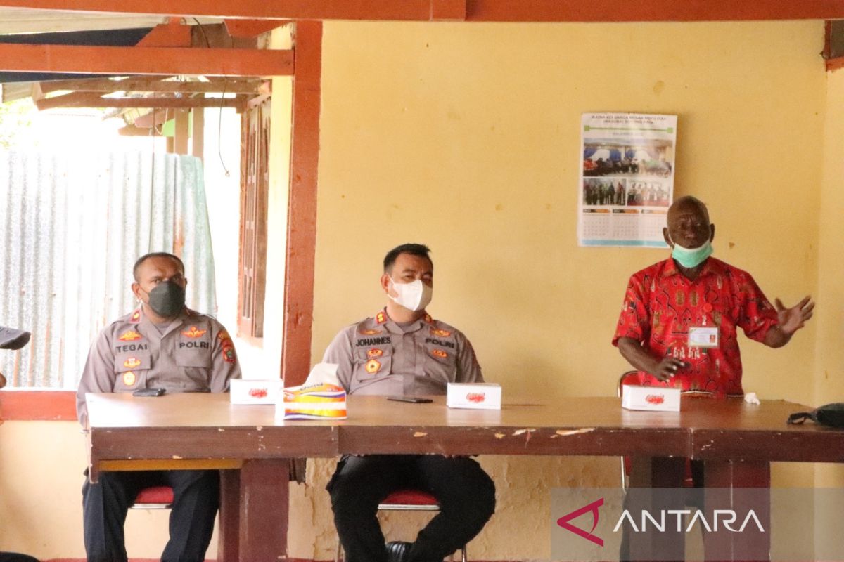 Polisi ajak kepala suku asli Papua jaga keamanan Kota Sorong