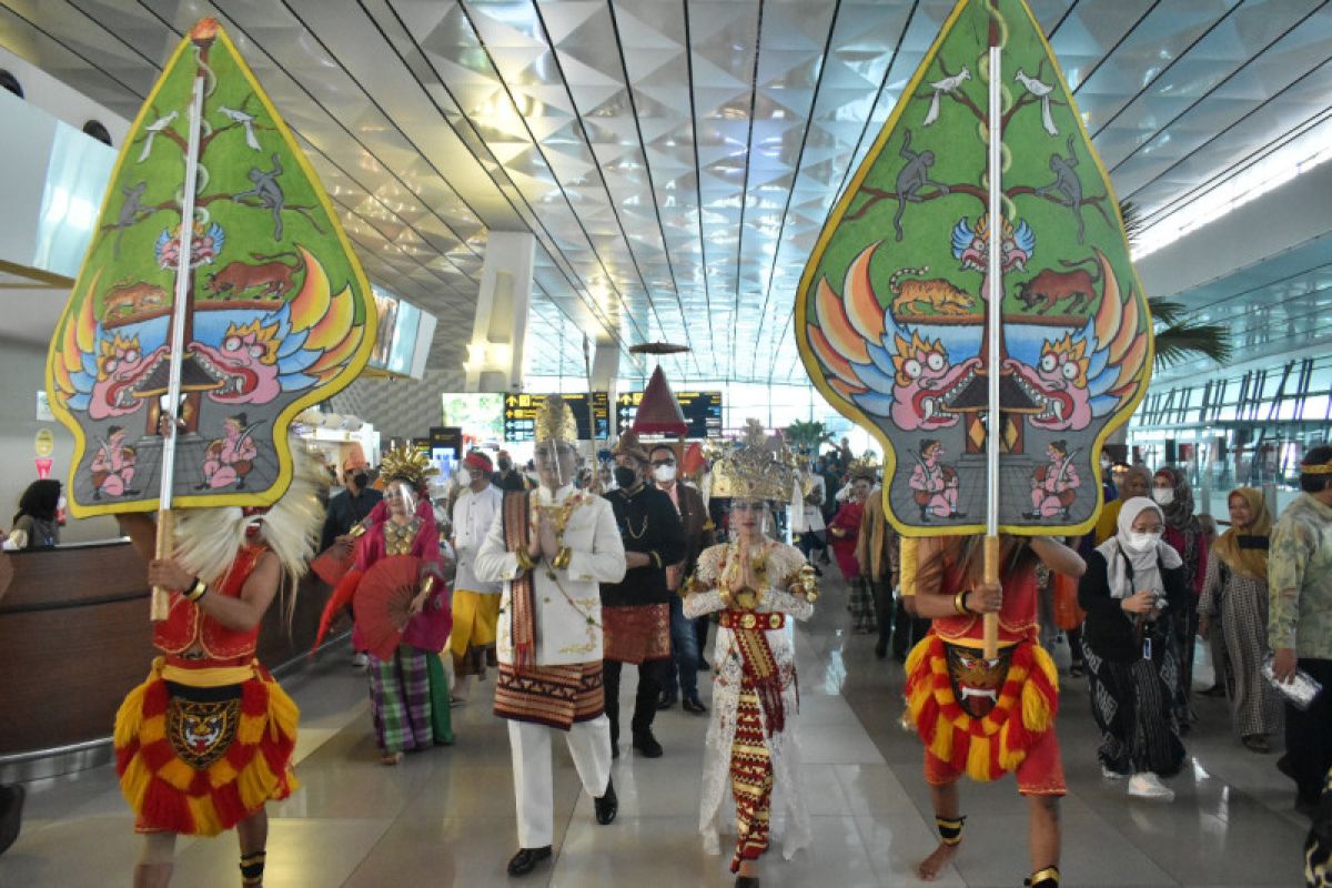 AP II kembali hidupkan Parade Budaya Nusantara di Bandara Soetta