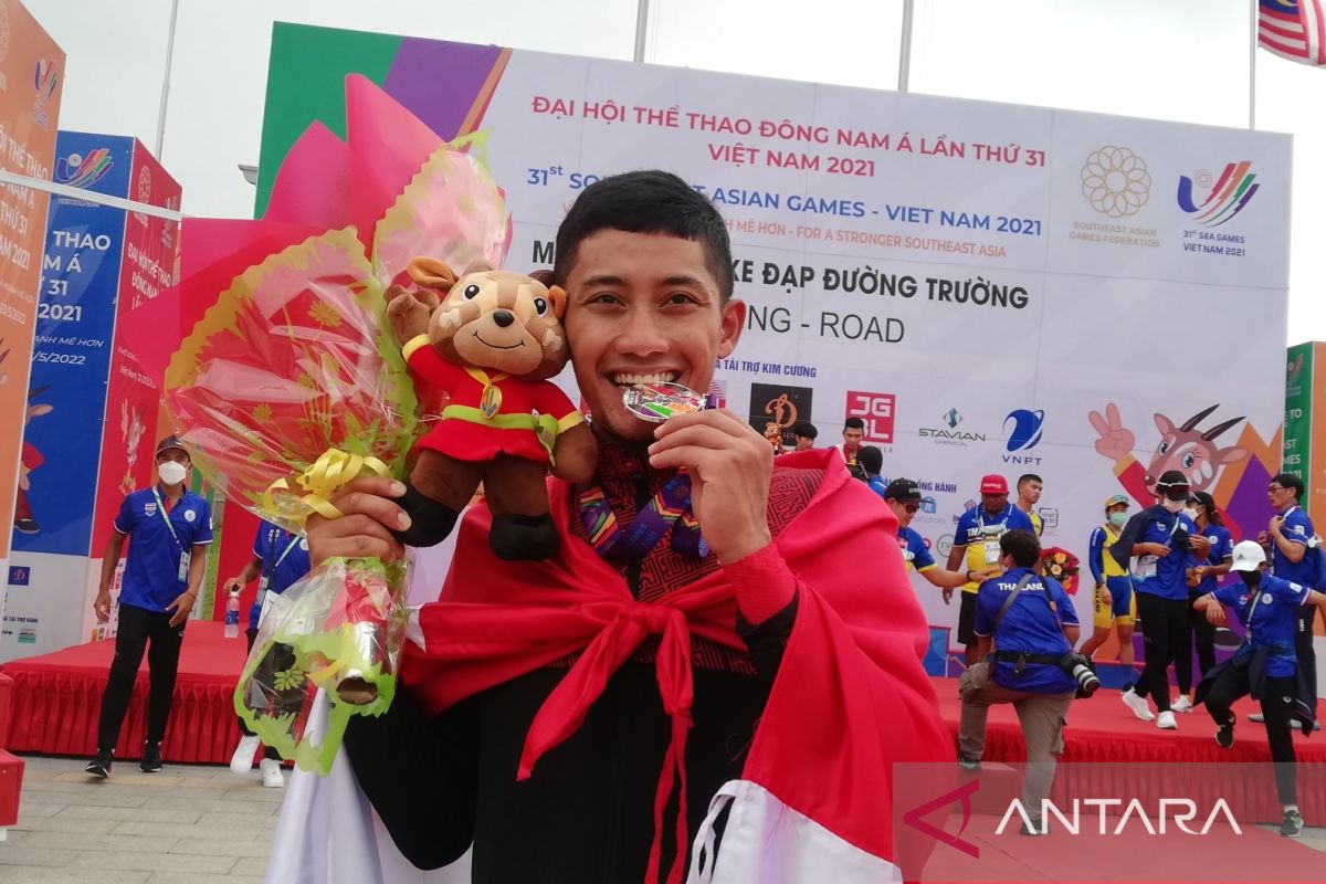 Raih medali emas SEA Games, pebalap sepeda Aiman tagih janji diangkat PNS