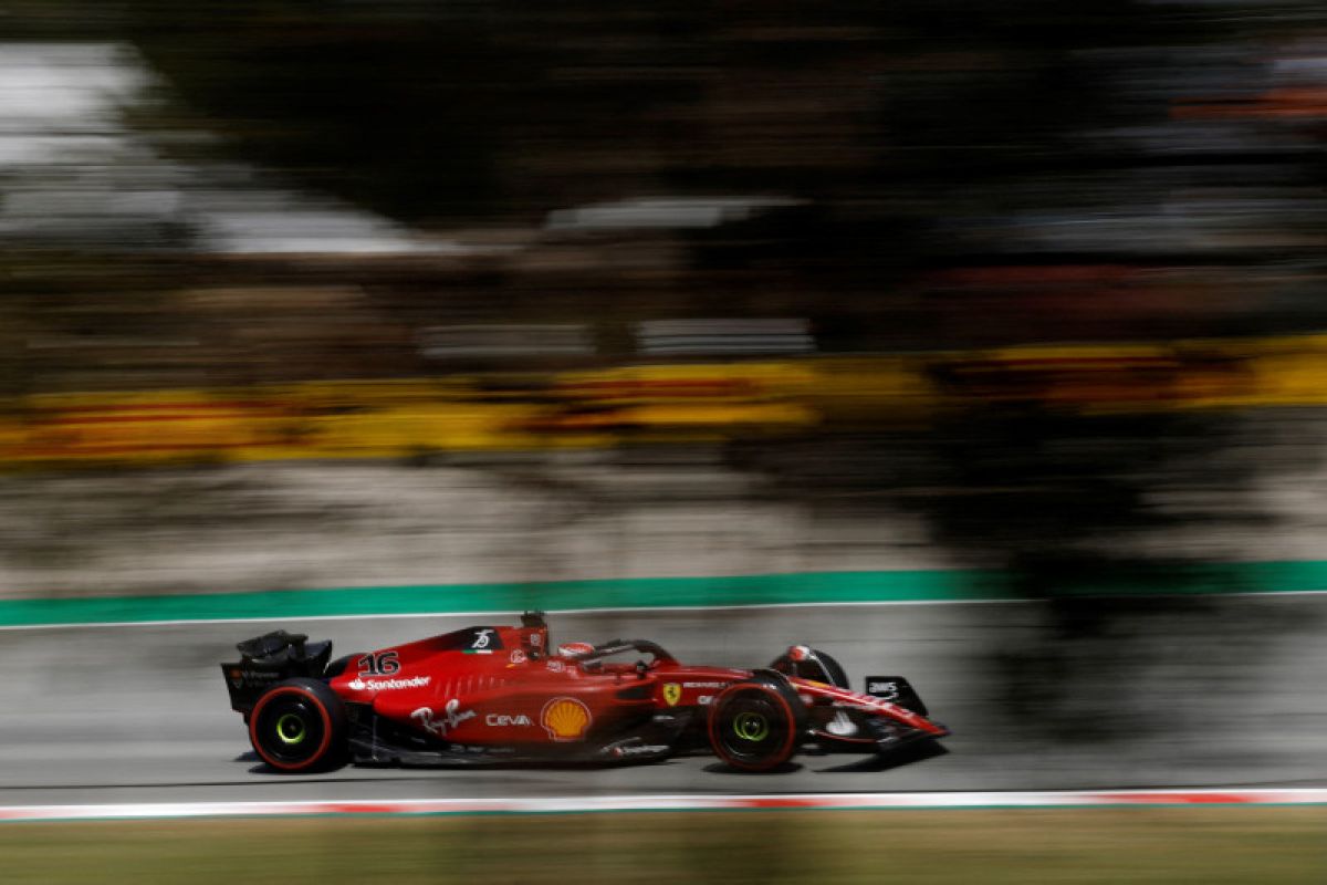 Leclerc pimpin finis 1-2 Ferrari di latihan pertama Grand Prix Spanyol