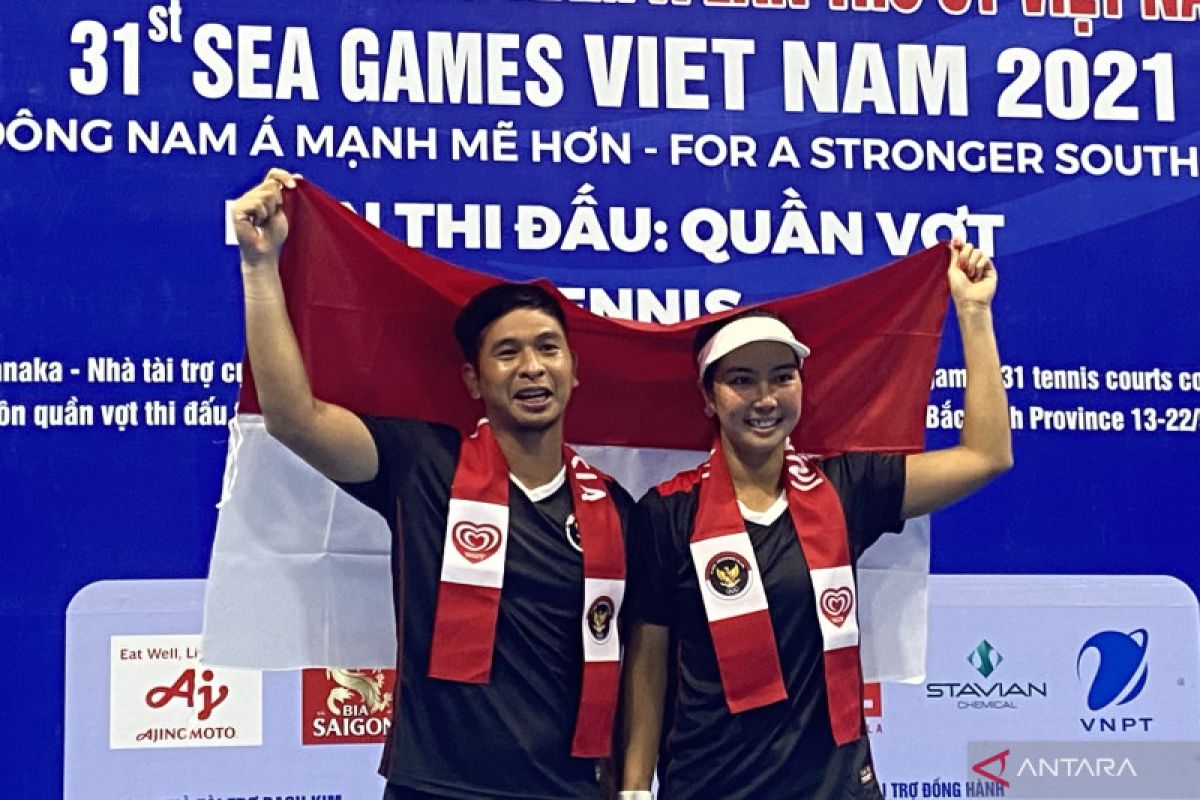 Christo/Aldila pertahankan medali emas ganda campuran tenis SEA Games