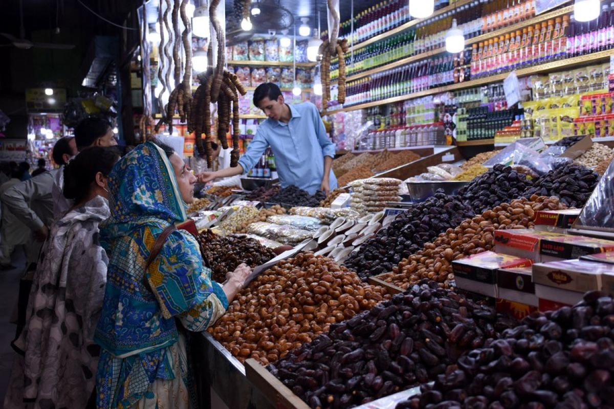 Pakistan larang impor barang mewah nonesensial demi stabilkan ekonomi