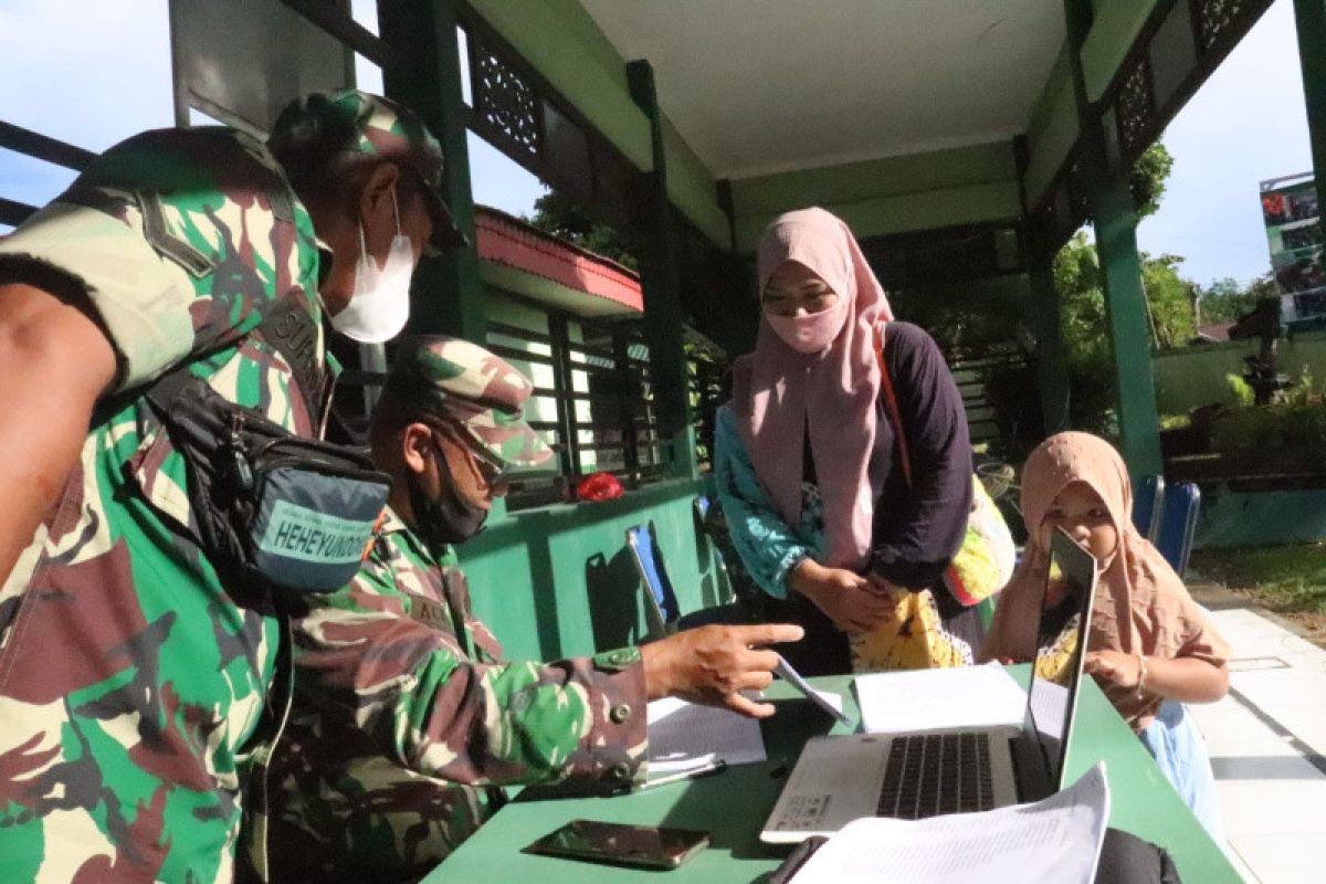 Ribuan PKL dan usaha mikro terima BLT migor