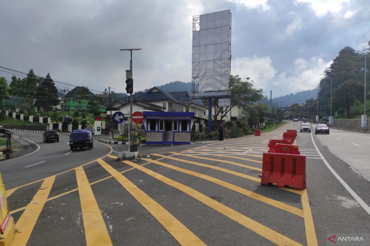 Sistem ganjil genap masih diterapkan di jalur utama Puncak-Cianjur