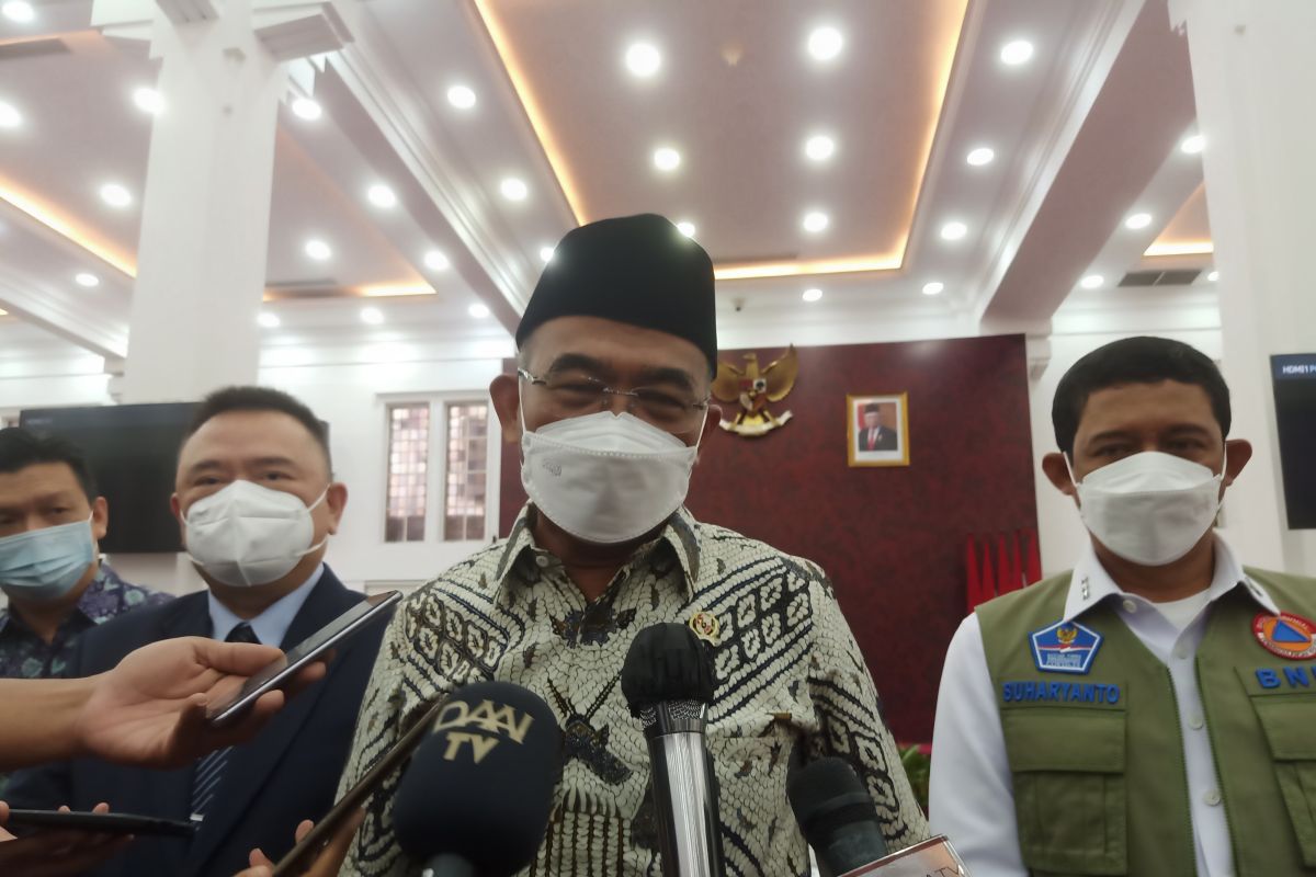 Menko PMK sebut pemerintah secepatnya hapus PPKM