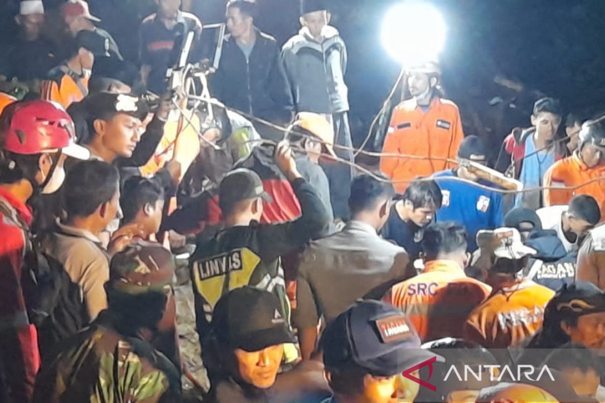 Tiga korban tanah longsor di Cijeruk Bogor ditemukan meninggal