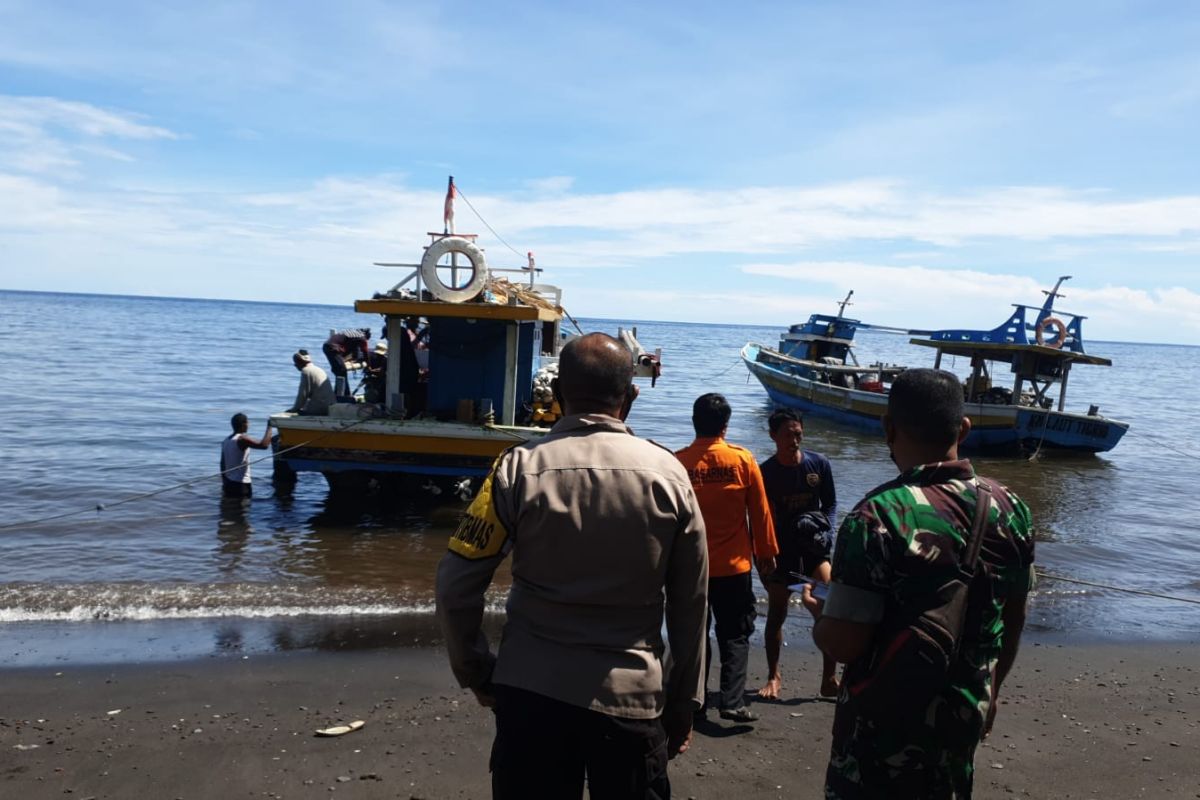 14 penumpang kapal tenggelam di perairan Ternate ditemukan selamat