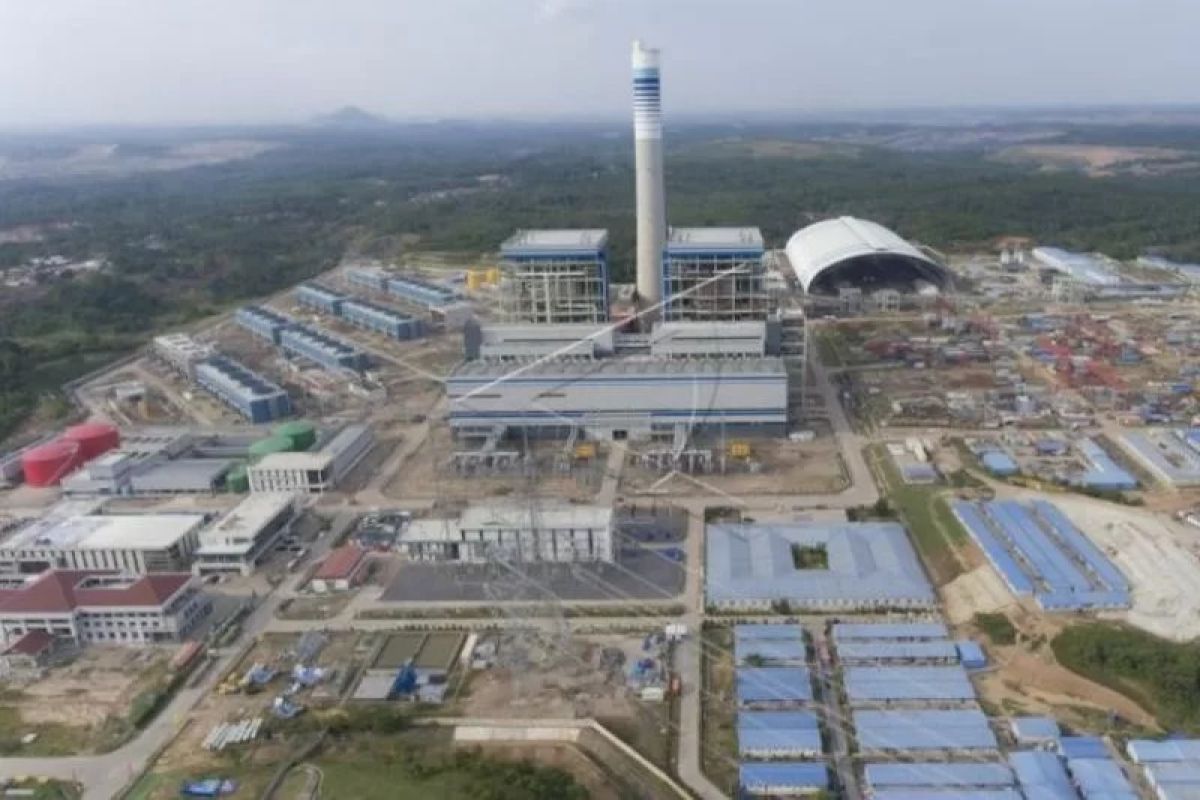 PT Bukit Asam ekspansi bisnis energi terbarukan PLTU dan PLTS