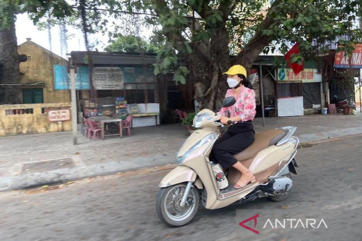 Ternyata, perempuan Hanoi takut setir mobil