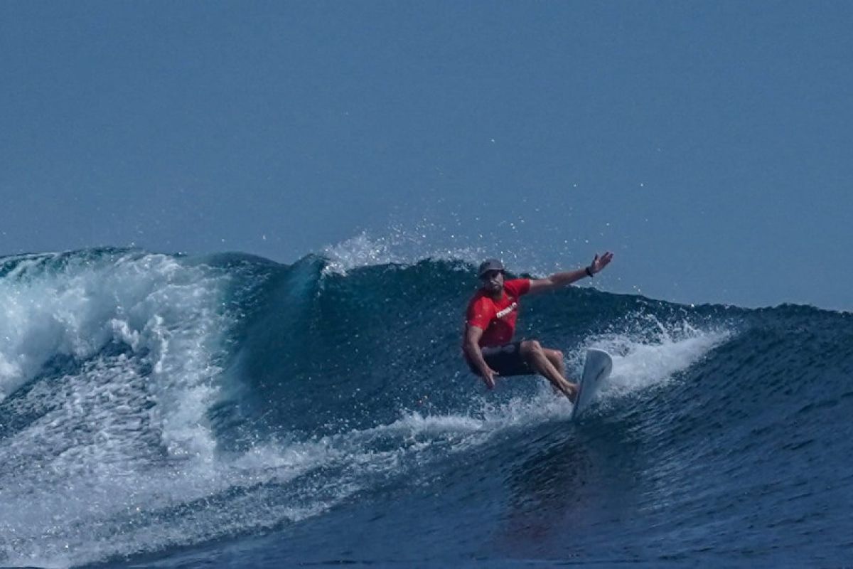 2022 WSL G-Land opens at Plengkung Beach