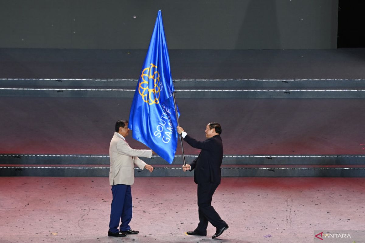 Vietnam serahkan bendera SEA Games ke Kamboja