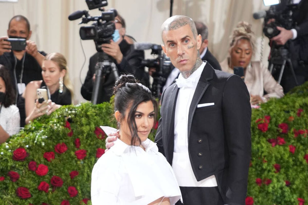 Kardashian dan Travis Barker menikah di Italia