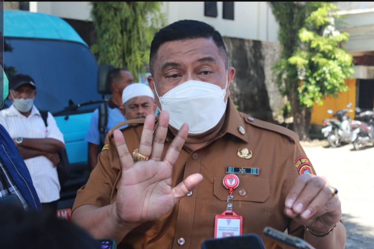 KPK mintai keterangan Sekkot Ambon terkait kasus suap Richard Louhenapessy
