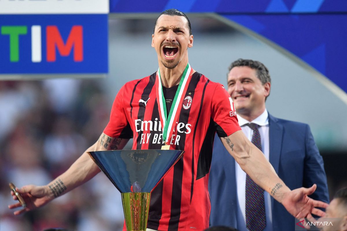AC Milan perpanjang kontrak penyerang Zlatan Ibrahimovic