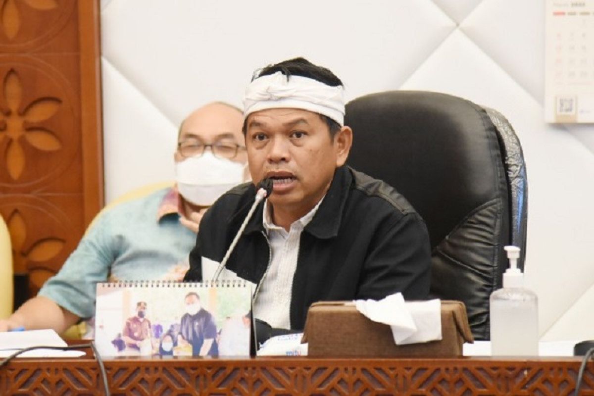 DPR ingatkan Kementan jangan remehkan PMK seperti awal COVID-19