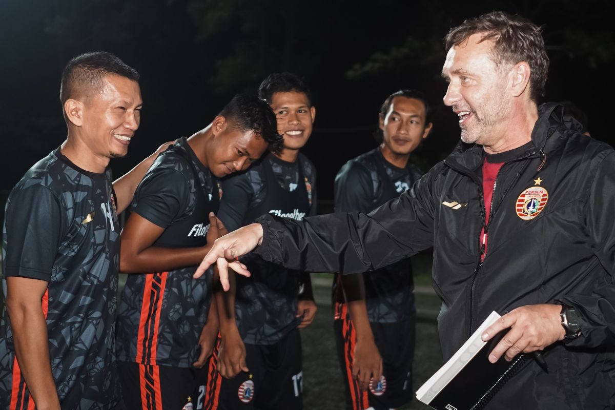 Thomas Doll pimpin latihan Persija begitu tiba