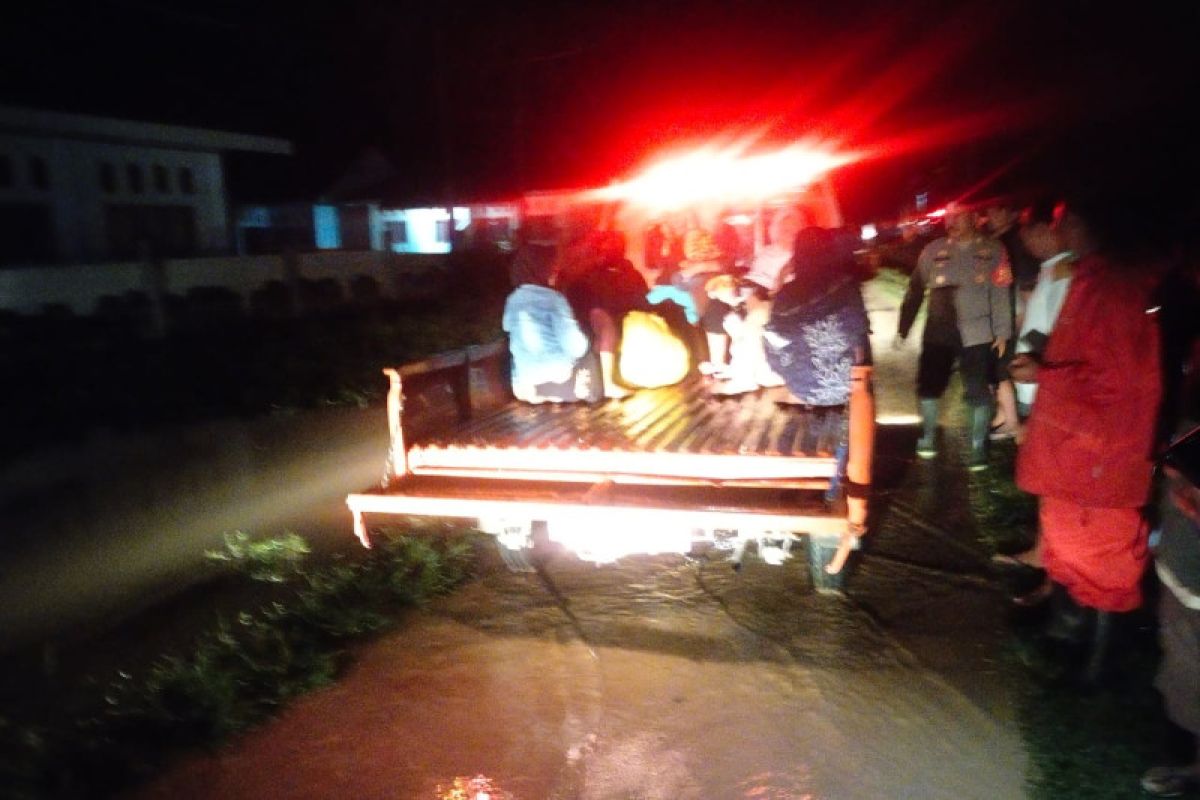 Pemkab Parigi  tetapkan tanggap darurat banjir di tiga desa