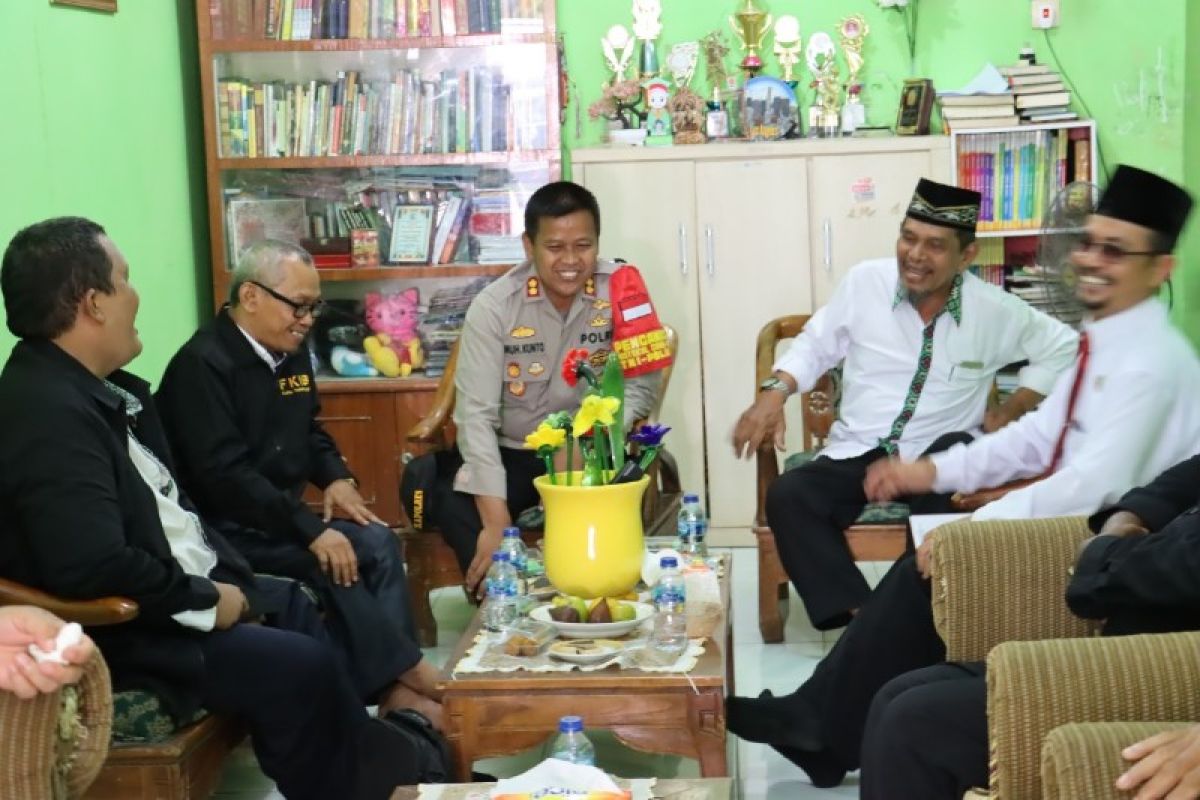 Kapolres silaturahmi dengan tokoh agama Tebing Tinggi