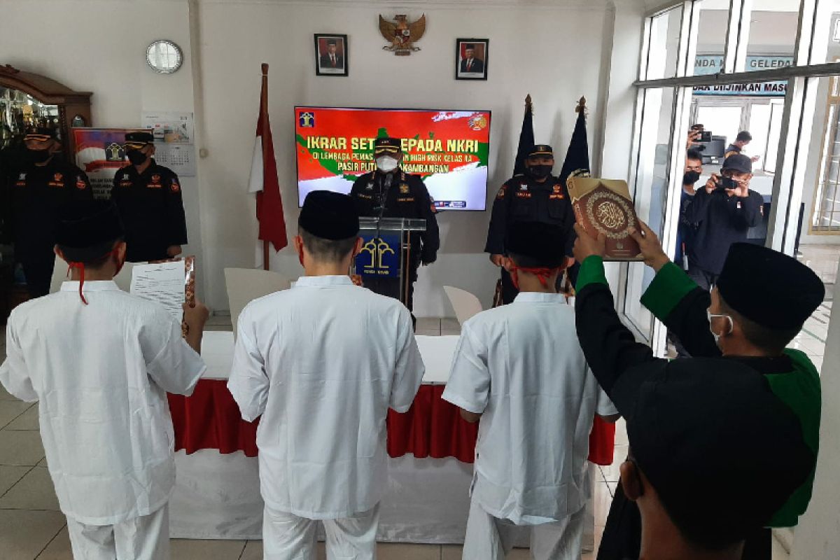 Tiga warga napi di Nusakambangan ikrar setia NKRI