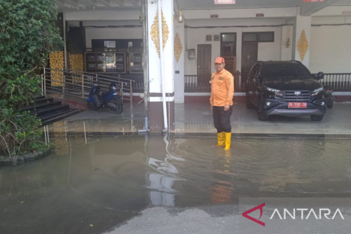 Rob flood hits all sub-districts in Banjarmasin