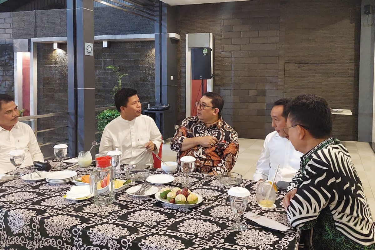 Bupati sambas - Waketum DPP Gerindra silahturahmi di Mercure Pontianak