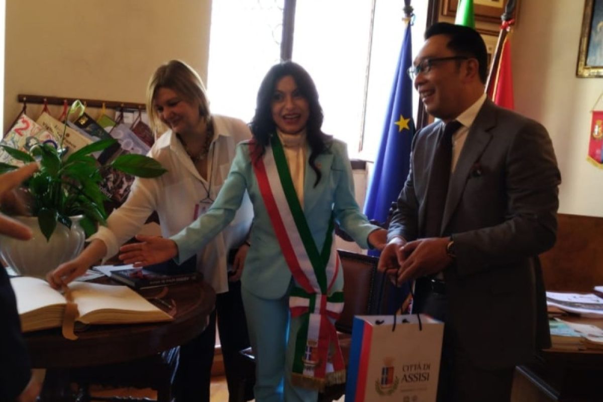 Di Italia, Ridwan Kamil jadi pembicara "Roma Roundtable 2022"