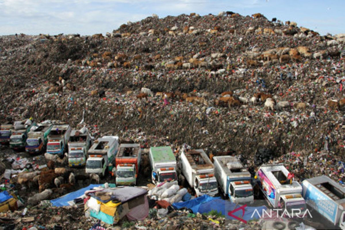 Keterbatasan daya tampung TPA Antang Makassar