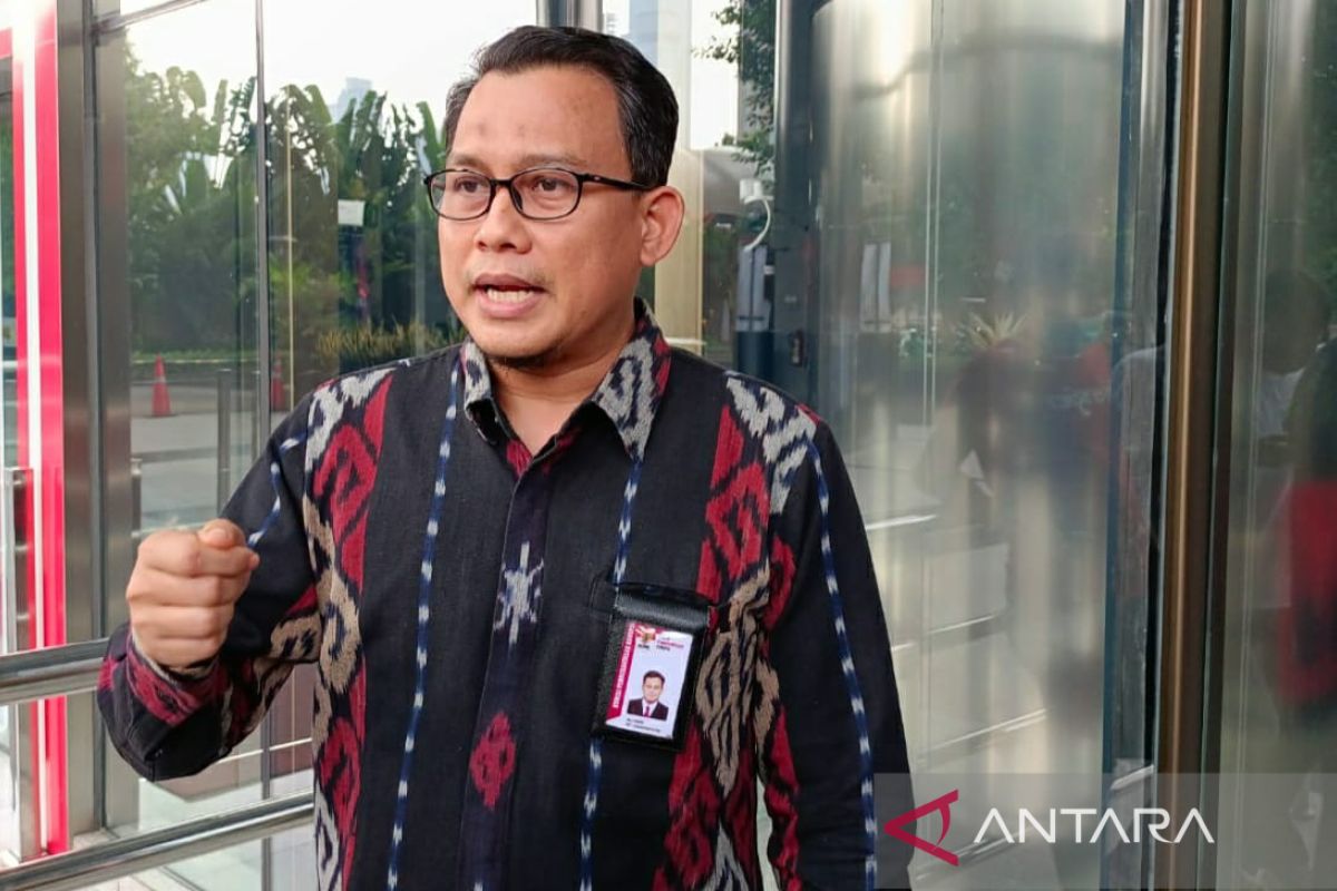 Tersangka kasus suap dana PEN Kolaka Timur segera disidangkan