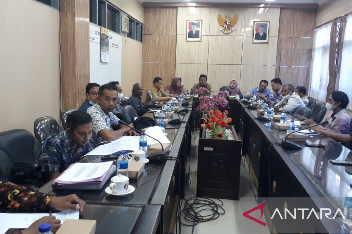 Panggil rekanan, DPRD Jember minta kepastian penyelesaian 