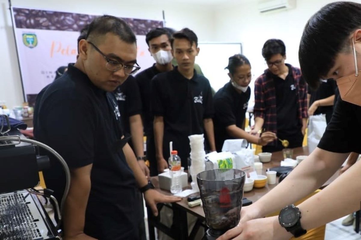 Pemkot Madiun fasilitasi pelatihan barista bagi para pencari kerja